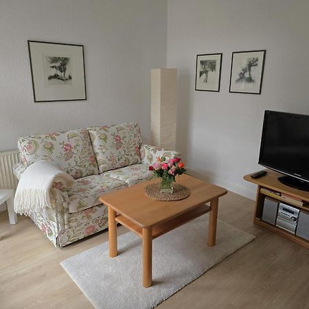 Ferienwohnung Hofidyll - Warnemuende Rostock Esterno foto